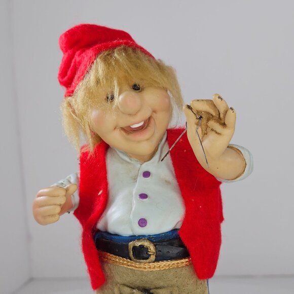 Vintage Possible Dreams Elf Figurine With Christmas Lights Red Hat Clothtique - Picture 7 of 8